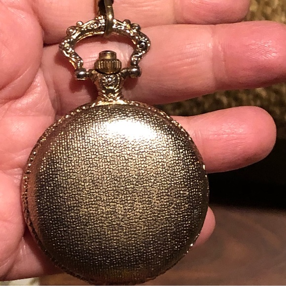 Vintage Gold Tone Pocket Watch With Fob Link Chain - Picture 4 of 13